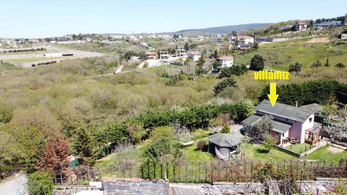 BEYKOZ BAKLACIDA ORMAN K. SATILIK 1111 M2 ARSA IÇINDE VILLA
