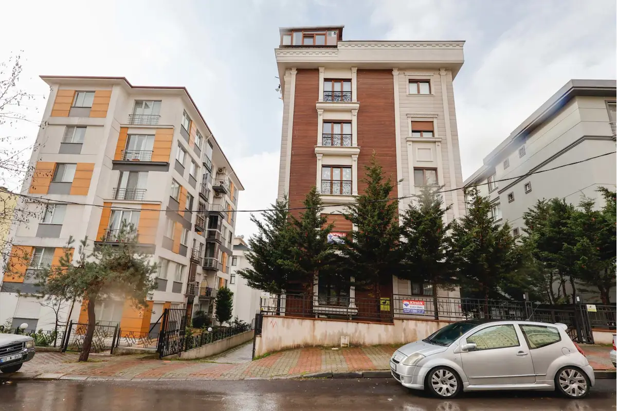 ZÜMRÜTEVLER MERCAN SOKAK'TA KIRALIK 120M2 3+1 DAIRE