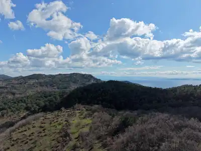 ÇANAKKALE AYVACIK HÜSEYİNFAKI KÖYÜ’NDE SATILIK ARAZİ | 117 ADA 44 PARSEL