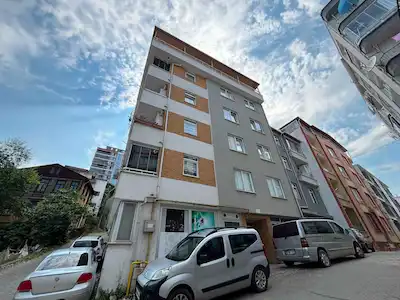REMAX GAYRİMENKUL ÜLKÜ UZUN'DAN YENİYOL'DA 2+1 SATILIK DAİRE