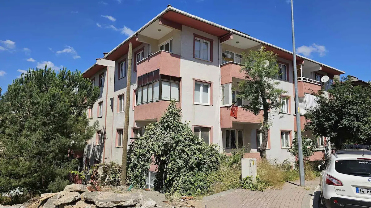 GEBZE OSMAN YILMAZ’DA GÜNEY CEPHELİ 3+1 | 120 M² | BALKONLU | KAT MÜLKİYETLİ TAPULU