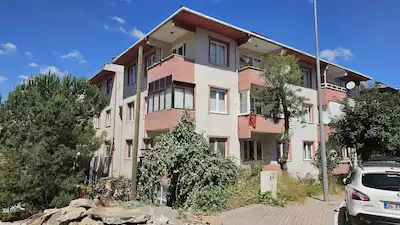 GEBZE OSMAN YILMAZ’DA GÜNEY CEPHELİ 3+1 | 120 M² | BALKONLU | KAT MÜLKİYETLİ TAPULU