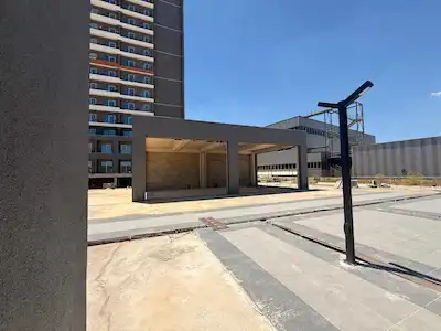 KAZAN SARAY'DA 200 M² BAHÇELİ PRESTİJLI SATILIK MAĞAZA