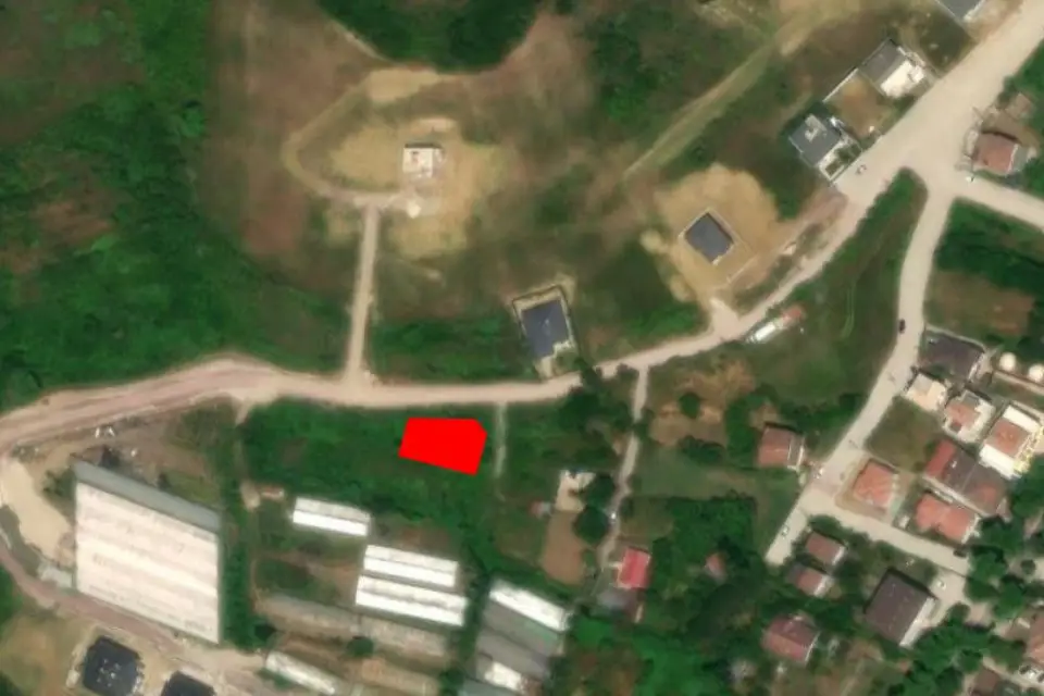 KADIKÖY'DE MÜSTAKIL YAŞAM İÇIN FIRSAT: 466 M² KÖŞE VILLA ARSASI