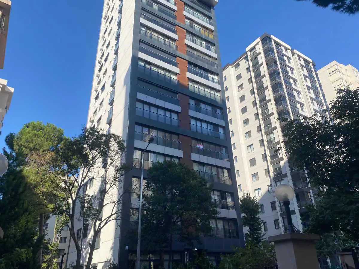 ERENKÖY KAZIM KARABEKİR SOKAKTA KİRALIK 3+1 DAİRE