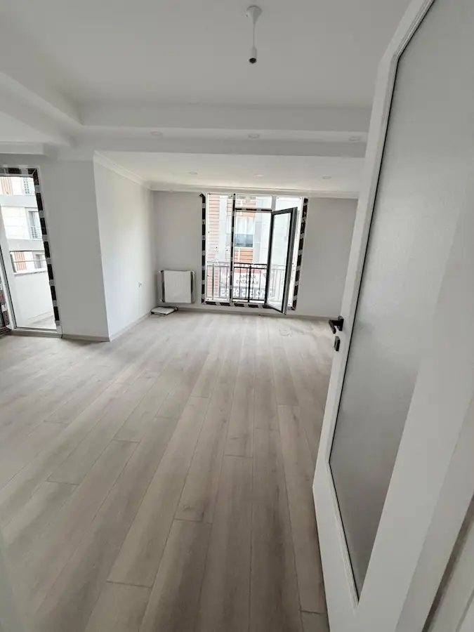 ŞİRİNEVLER’DE GÜNEY CEPHELİ, SIFIR 3+1 | 2 BANYO | BALKONLU | BOŞ KİRALIK DAİRE