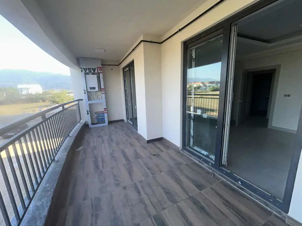 KARTEPE HÜRSOY BAHÇEM PROJESİNDE 3+1 SATILIK LÜKS ARAKAT DAİRE