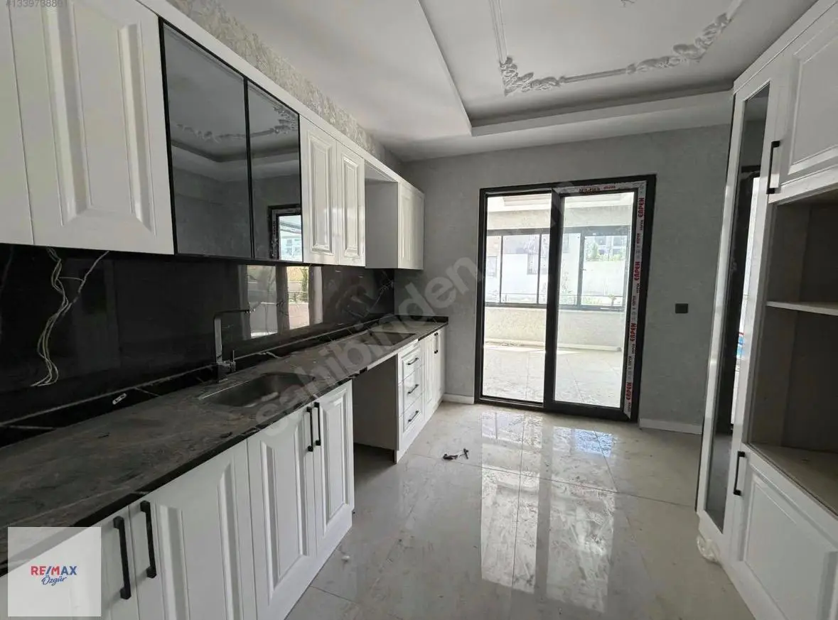 ERTUĞRULGAZİ'DE KAPALI OTOPARKLI,KAT BAHÇELİ FIRSAT 2,5+1 DAİRE