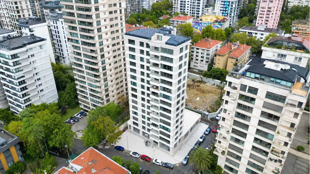 CADDEBOSTAN ZİNCİRLİKÖŞK’TE, BAĞDAT CADDESİ’NE 100 M, KATTA TEK 4+1 KİRALIK