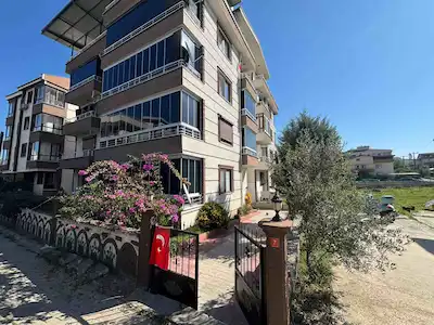 RE/MAX ŞEHİR 'DEN GAZIOSMANPAŞA MAHALLESI'NDE SATILIK 3 + 1