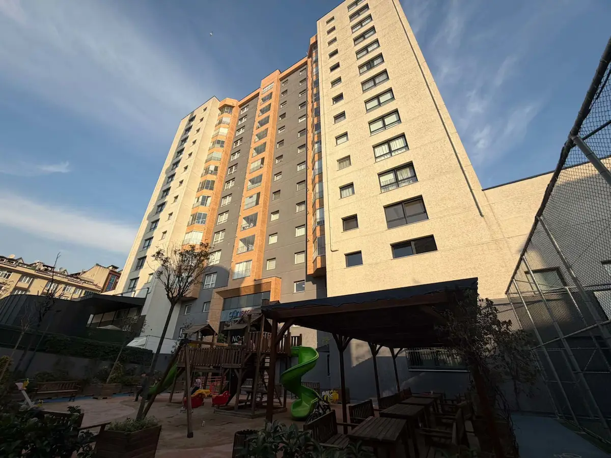 BAĞCILAR'DA SİTE İÇERİSİN'DE 3+1 SATILIK BOŞ DAİRE