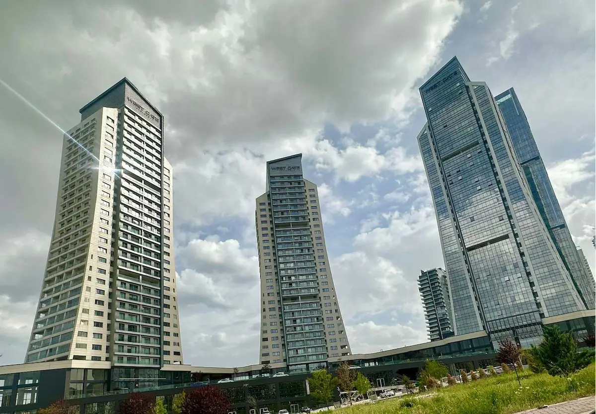 WEST GATE REZİDANS - 12. KATTA - 1+1'DEN DÖNÜŞTÜRÜLMÜŞ
