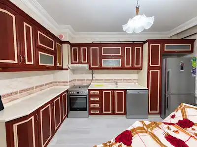 REMAX ARTIS'TEN A. GAZI TOKILERDE EŞYALI KIRALIK 3+1 DAIRE