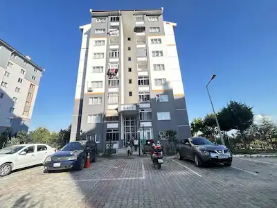 İZMİT AKPINAR TOKİ DE KREDİYE UYGUN SATILIK 2+1 ARAKAT DAİRE