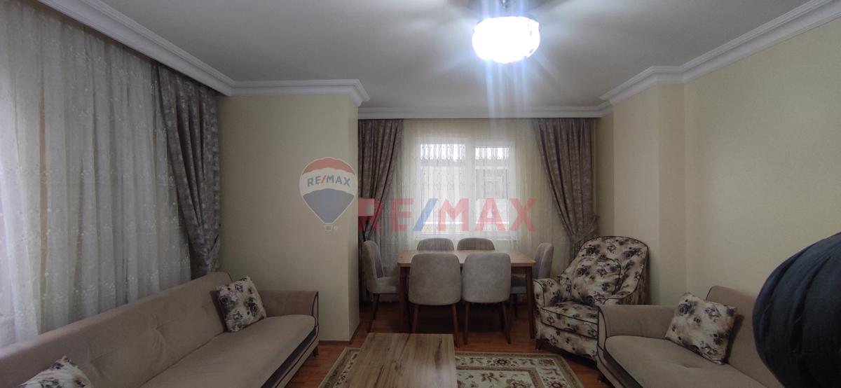 İlhan Varank Hastanesi'ne Komşu Harika Lokasyonda Çok Geniş 3+1