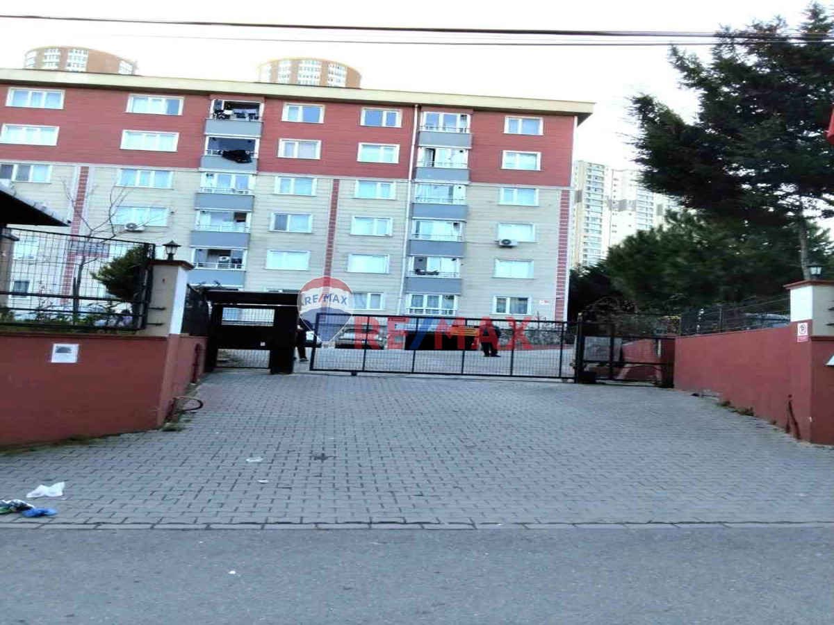 ESENYURT AŞİYAN SİTESİNDE 3+1 SATILIK DAİRE