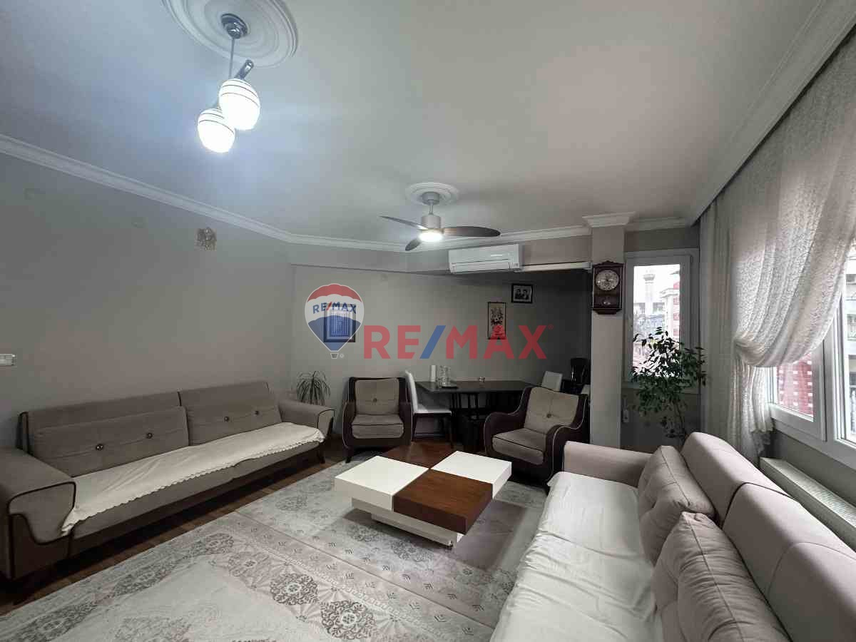 BUCA YAYLACIK MAHALLESI 3+1 CADDE ÜZERI FERAH SATILIK DAIRE