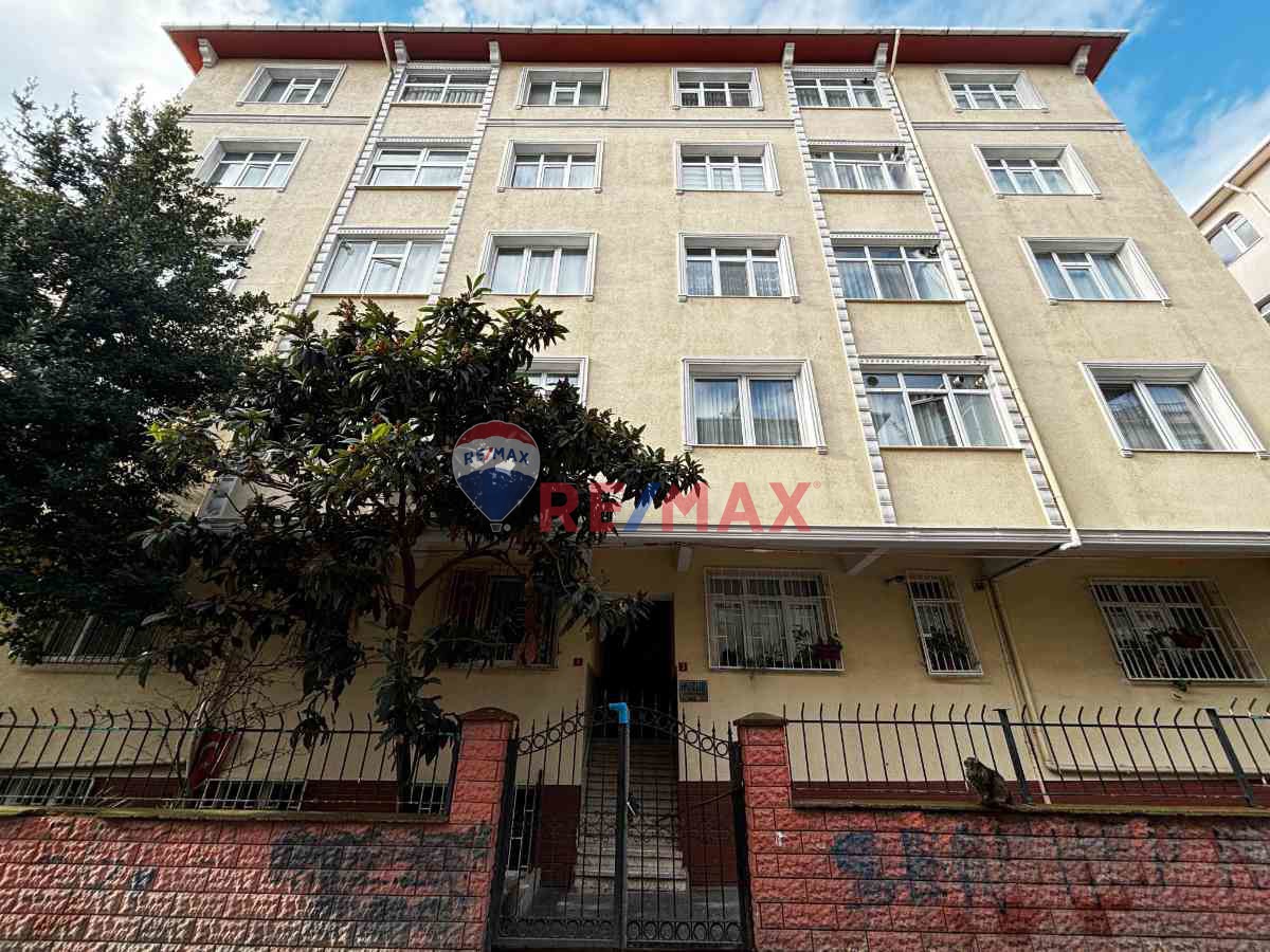 AVCILAR MERKEZDE METROBÜSE 5 DK MESAFEDE