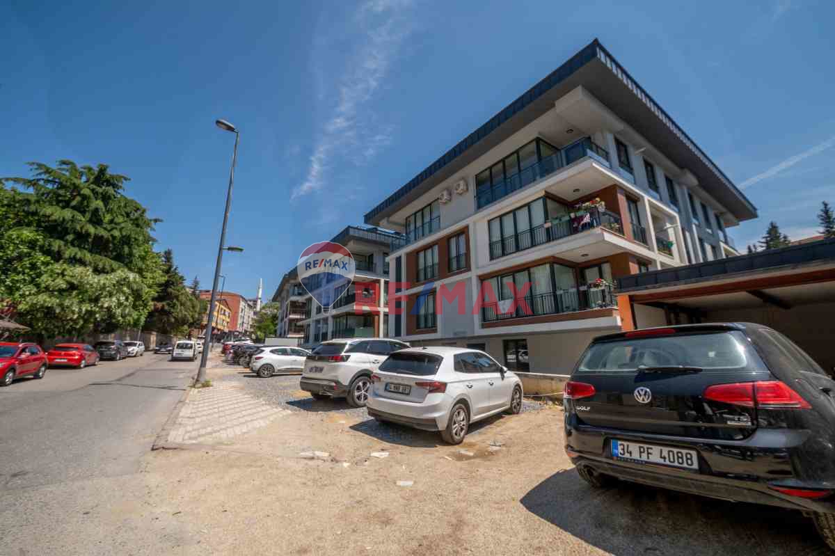 ÇENGELKÖY’DE SİTE İÇİ SIFIR 3+1 KİRALIK DAİRE