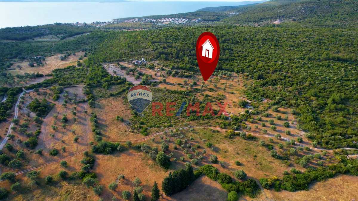 URLA ÖZBEKTE DENİZ MANZARALI UYGULAMA BEKLEYEN ARSA