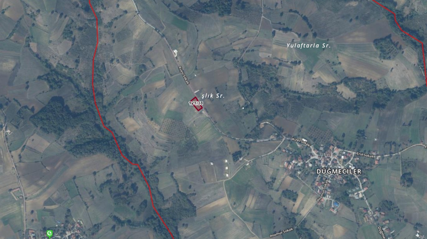 KÖY YOLUNA 60 M CEPHE! İZMİT'TE BAĞ EVİ YERİ