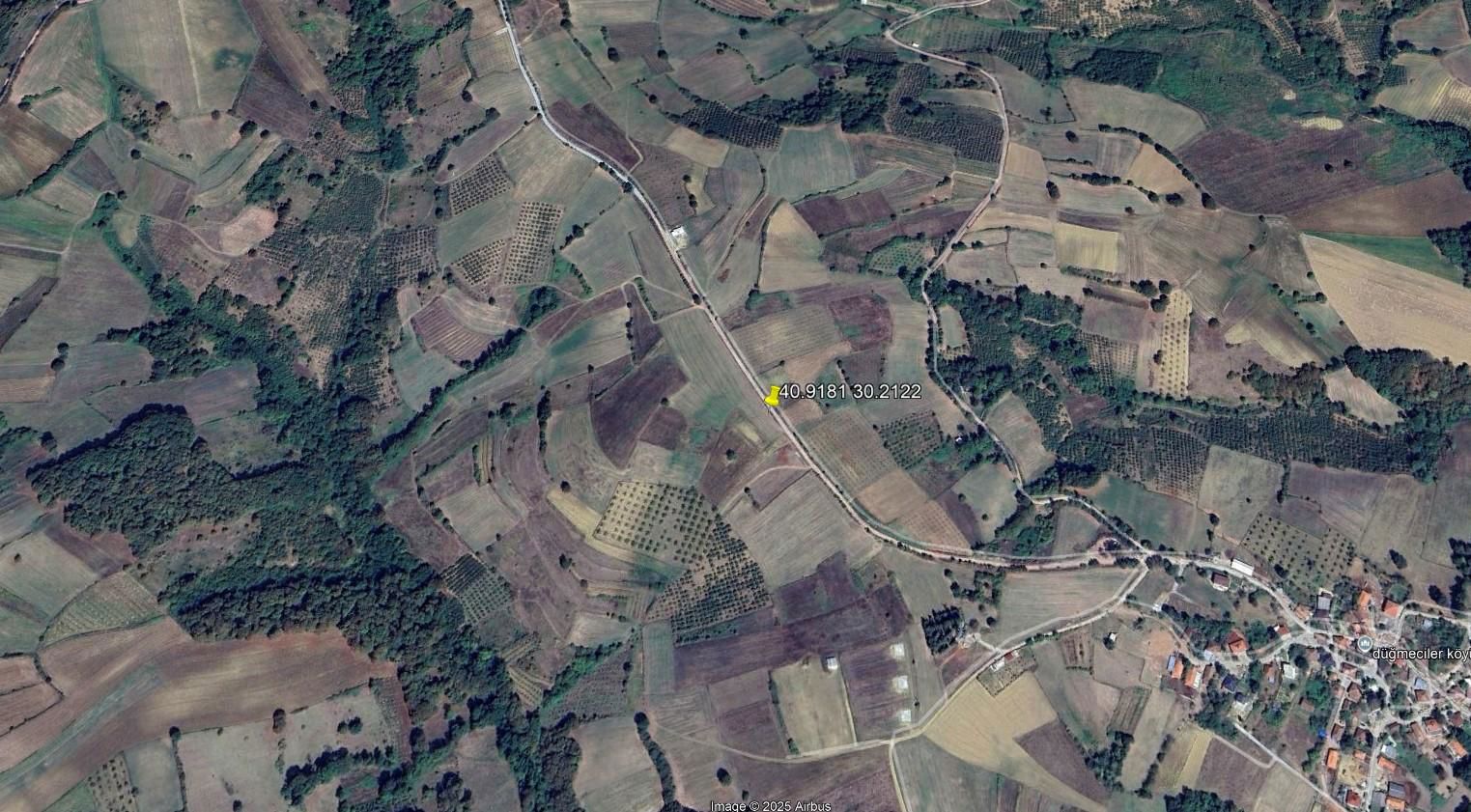 KÖY YOLUNA 60 M CEPHE! İZMİT'TE BAĞ EVİ YERİ