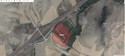 BALLIKUYUMCU DA ESKİŞEHİR YOLU ÜZERİ SATILIK ARSA