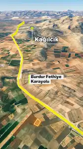 KAĞILCIKTA GÖL MANZARALI YOLA YAKIN SATILIK TARLA