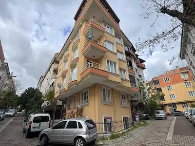 AVCILAR AMBARLI 2+1 BAHÇE KATI 85M²+ 50M² MÜSTAKİL BAHÇE ÇİFT WC