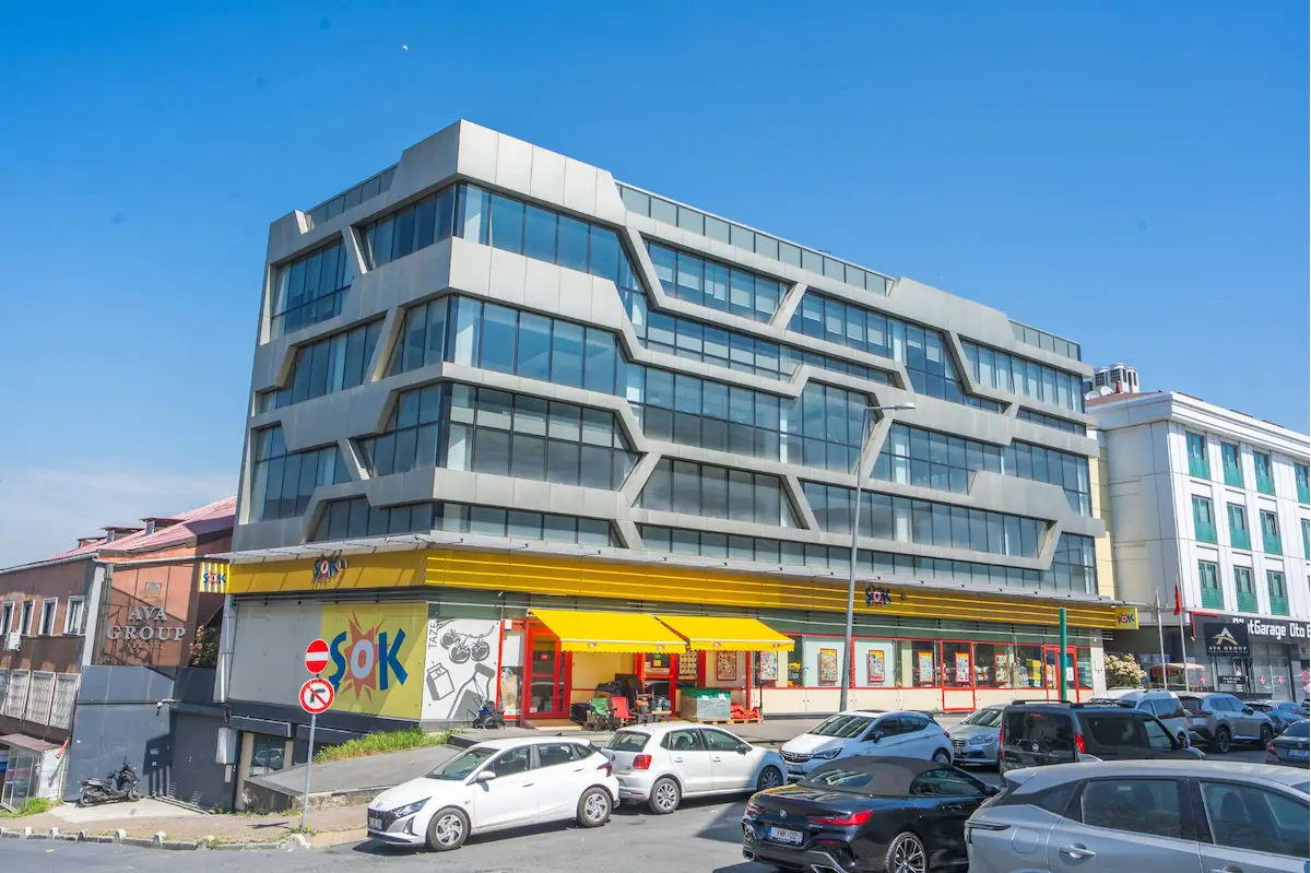 REMAX GELİŞİMDEN YENİBOSNA MERKEZDE 800 M2 İMALATHANE VE DEPO