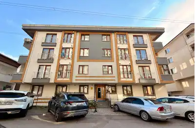 ÜMRANIYE ARMAĞANEVLER ARA KAT BOŞ GENÇ BINA 2+1 SATILIK DAIRE