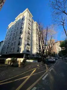 ŞENESENEVLER METRO DURAĞI VE MİNİBÜS YOLUNA YAKIN SATILIK 2 + 1 DAİRE
