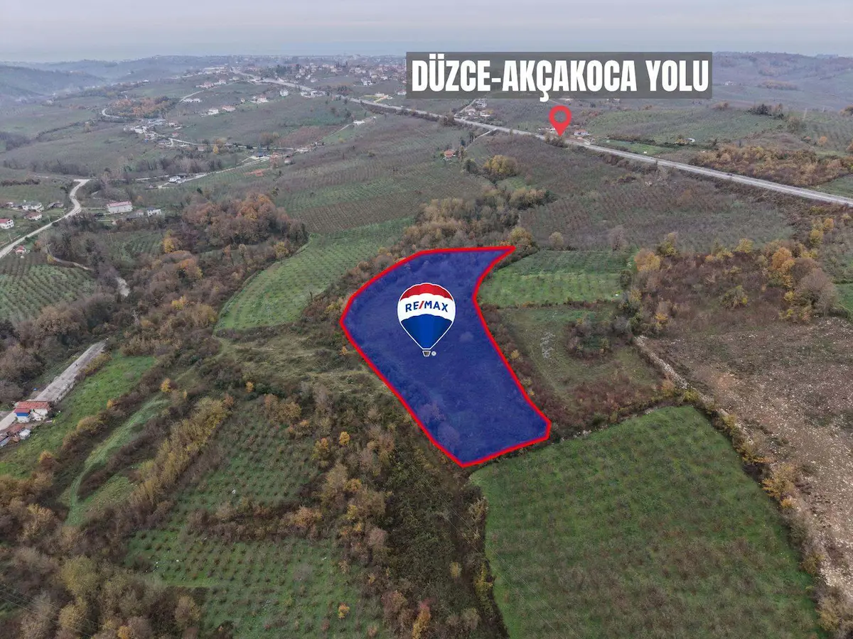 REMAX DIA DAN AKÇAKOCA ÇİÇEKPINAR KÖYÜNDE SATILIK ARSA