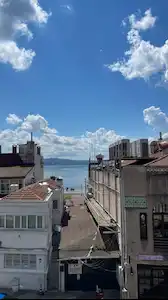 SARIYER BÜYÜKDERE’DE BOĞAZ’A YÜRÜME MESAFELİ DEKORASYONLU SATILIK DAİRE