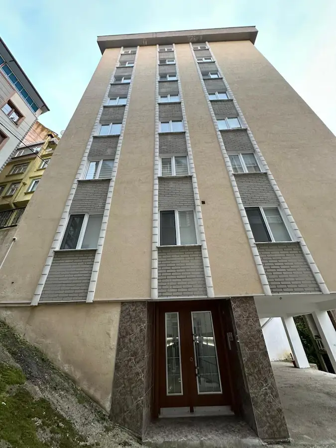 OSMANİYE MAHALLESİNDE ŞEHİR MERKEZİNDE 2+1 SATILIK