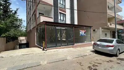 SULTANBEYLI ABDURRAHMAN GAZIDE METROYA165M KIRALIK 180M2 DÜKKAN