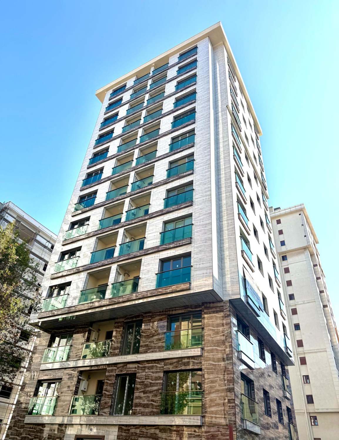 Göztepe Bahariyeli Sokak'ta satılık 3+1 daire