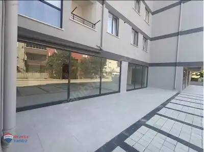 AHMET YESEVİDE SIFIR BİNA 370 M² 21 METRE CEPHELİ DÜKKAN
