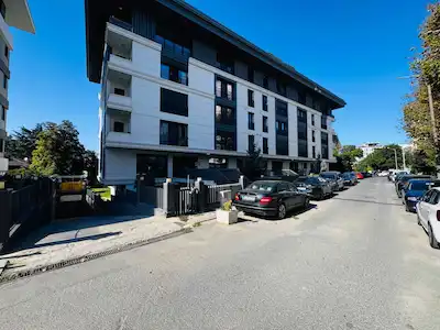ETİLER DÜNYAGÖZ YANI BAHÇE KULLANIMLI 2 +1 ŞIK DAİRE YENİ BİNADA