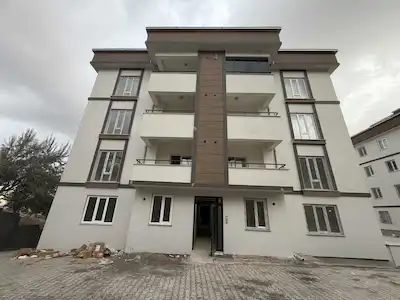 REMAX EDE DEN ANA CADDE ÜZERİ SATILIK 3+1