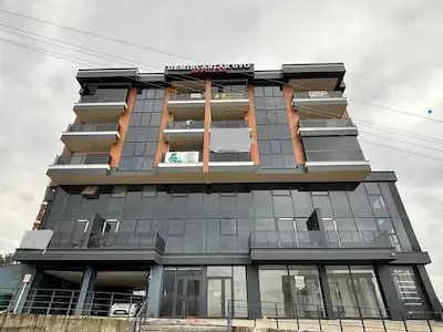 ATAKUM BALAÇ’TA R.T.E. BULVARINA CEPHE KİRALIK OFİS