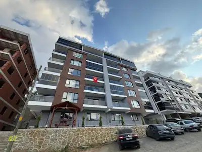 ERİKLİMANDA DENİZ MANZARALI, EBEVEYN BANYOLU 145 M² SATILIK 3+1
