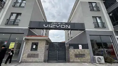 ADAPAZARI TEPEKUM VİZYON SİTESİNDE 96 M² GENİŞ VE FERAH 2+1
