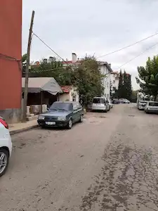 EŞREFPAŞA MAHALLESİNDE OKULLAR VE PAZARYERİNE YAKIN KONUMDA ARSA