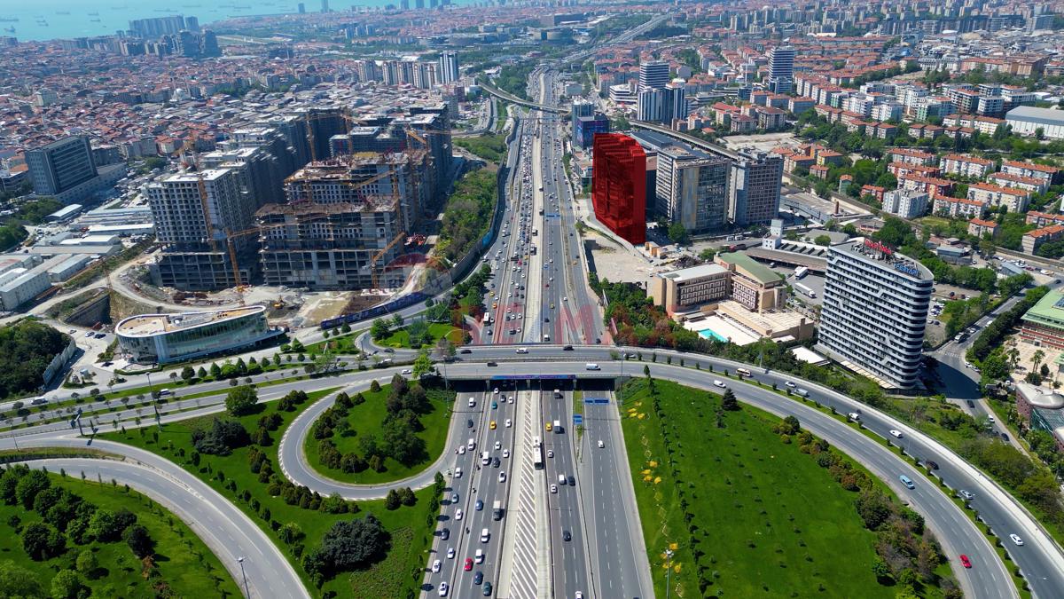 THE ISTANBUL MERTER PROJESİNDE 450M2 KİRALIK PRESTİJLİ OFİS