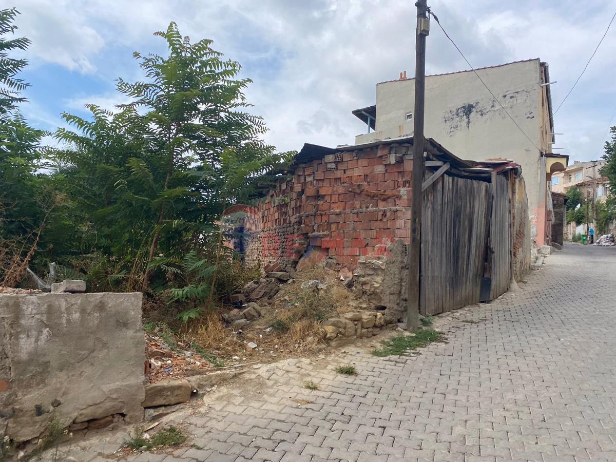 TEKİRDAĞ ZAFER MAH SATILIK 304 M2 KONUT İMARLI ARSA