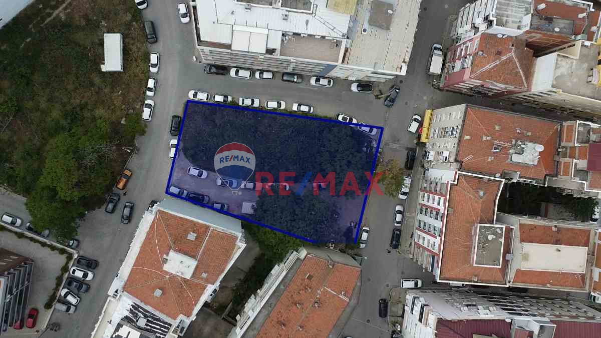 BORNOVA ERZENE MAHALLESI’NDE SATILIK İMARLI ARSA