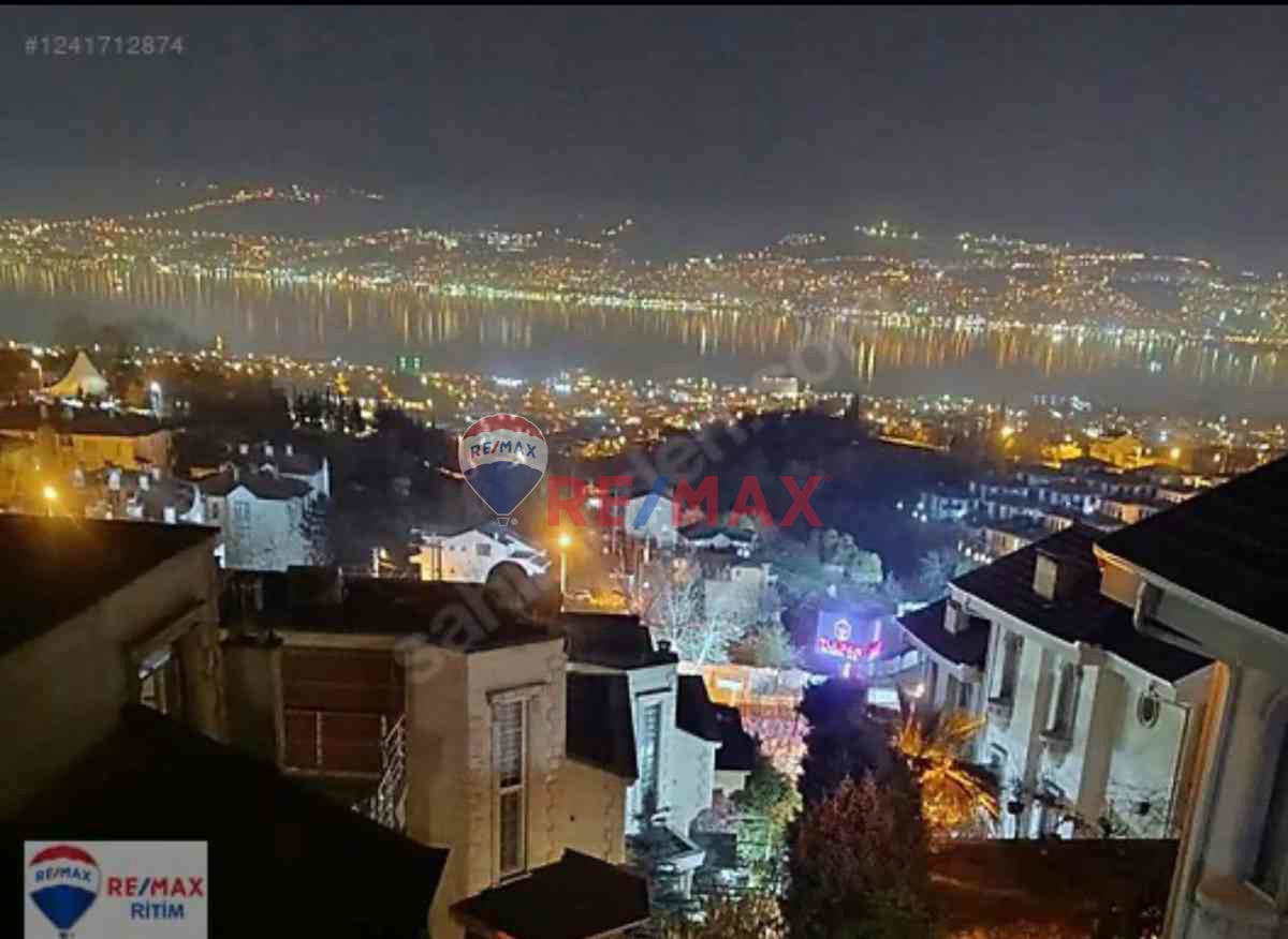 REMAX RİTİMDEN FULL DENİZ MANZARALI 4+2 ODA SİTEDE GENİŞ VİLLA