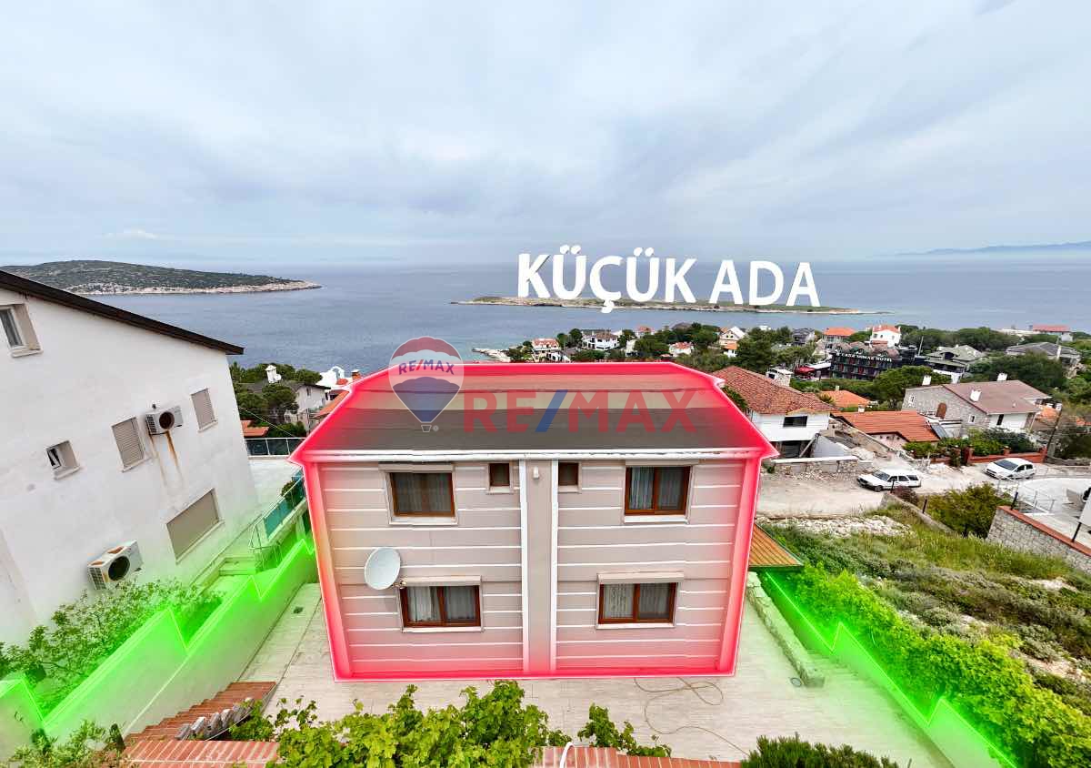 İNCİRLİKOYDA EŞSİZ DENİZ MANZARALI TAM MÜSTAKİL EV