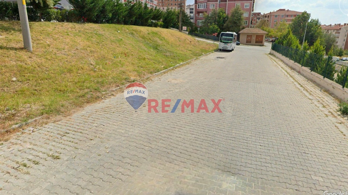 EDIRNE SUNNI GÖLET BÖLGESINDE EBEVEYN BANYOLU 3+1 SATILIK DAIRE